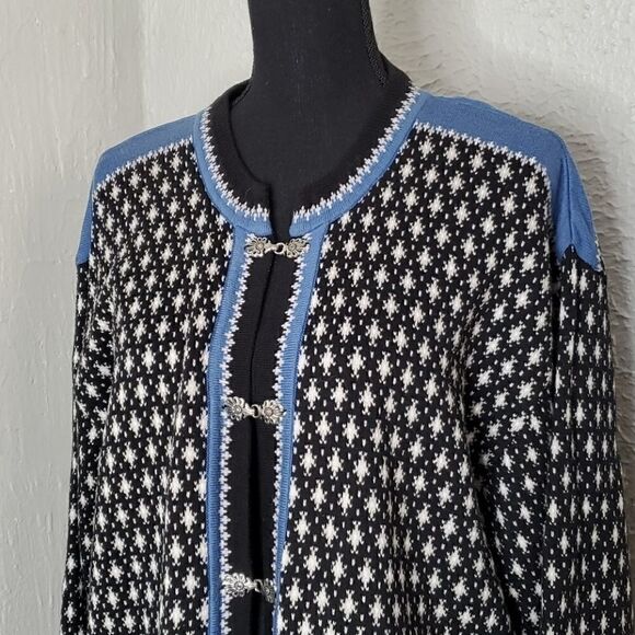 Skjaeveland | Cotton Sweater  - Picture 2 of 5